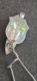 Antiek zilver rokhaak voor wol  vast tehouden 9 cm bij 23 mm .