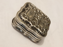 Pepermunt doosje  1860  meester onbekend  5 cm
