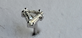 Mooie set triangel geslepen diamanten in witgoud nieuw 0.25 crt.