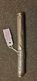 Antiek biedemeier zilver naalde koker 11 cm   9mm 1828. lekker oud.