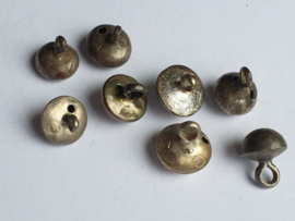 Westbraband zilver 17e eeuw  kleding knopen nette staat echt verzamelwerk.
