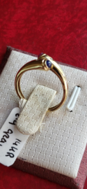 Geel gouden ring met diamant saffier en robijn maat 16 .