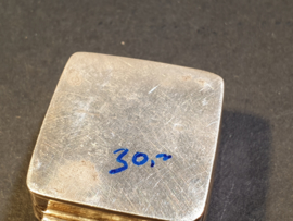 Zilver pillen doosje  met graveringnieuw 28/28 mm