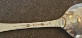 Zilver lepel van Dirk Egeling 1765 Utrecht  21 cm 62 gram. schaars.