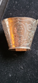 Zilver emmertje naar antiek model hoogte 3cm dia.. 4 cm