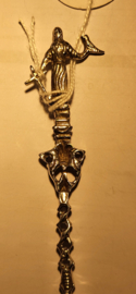 Zilver geboorte lepel allegorische voorstelling Hoop 1917. 18 cm 49 gram.