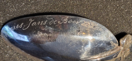 Geboort lepel boer te paard  met text 2e gehalte  21 cn 49 gram.