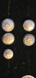 18e eeuwse knopen zilver gelderland  zeldzaam van wegen de maat.13 mm.