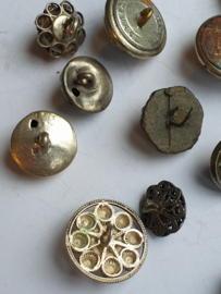Grote collectie antieke zilveren knopen 18e eeuw Nederland. 20x