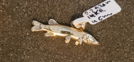 Grote zware 14 kr gouden snoek als hanger 8,7 gram  4cm