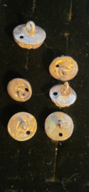 Leuk lotje klederdracht knopen zilver uit Drente17 mm tot 12  mm.