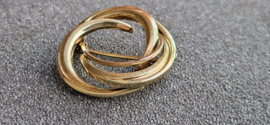 Gouden twee kleuren 14 kr broche 2,5 cm nette staat.