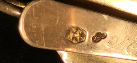 Zilver tas haak 1820 2e gehalte 6,5 bij 3 cm 11 gram.