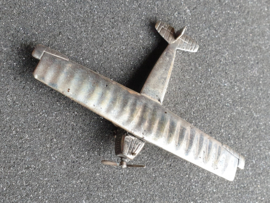 Zilver vliegtuig  enkele van gemaak 39 gram 9 bij 6 cm netjes Gekeurt.