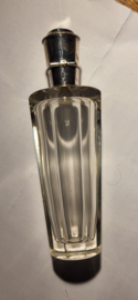 Kristal Geurfles met zilver beslag 9,5 cm hoog  nette staat. glas nieuwstaat.