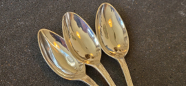 Zilver couvert van J A Gerritsen  Zeist 1917   nieuwstaat 21 cm 140 gram.