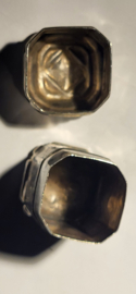 Zilver Loderein/Geur doosje   5,5 cm hoog Antiek 1867 .