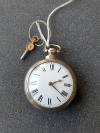 Zilver zakhorloge Met rijkbewerkt snek uurwerk FN, Nicholls & son 19e eeuw