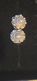 19e eeuw zeeuwse zilveren  knopenjes 15 mm.