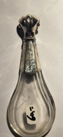Kristal Geurfles met zilver beslag 11 cm hoog  nette staat. glas nieuwstaat.