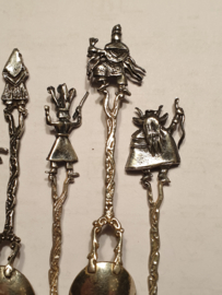 6x Zilver lepeltjes  mythische voorstelling Holland zilver eind 19e eeuw