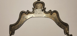 Papagaaien beugel met ketting zilver1832  F.J. Zwolle 128 gram.