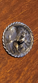 Zeldzaam knoop van Leonardus Bergh  1865 koe melken.