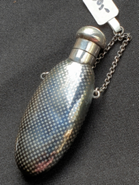 Russische Zilveren Niello flesje 6 cm.
