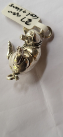 Zware zilveren Hanger voorstellende een lachend varken3,5 cm  27 gram.