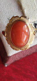 Gouden bloedkoraal ring met extra rand  maat 17  14 krt