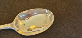Zilver lepel van Dirk Egeling 1765 Utrecht  21 cm 62 gram. schaars.