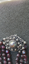 Zilver armband met granaat 20 cm slot 13 mm  nette staat  kraal 6 mm.