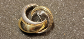 Gouden jaren 50 broche met 2x diamant 5,5 gram 3.5 cm. 2 kleuren 14 kr.