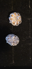 19e eeuw zeeuwse zilveren  knopenjes 15 mm.