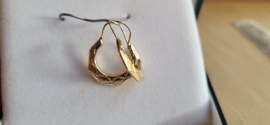 Mooie grote vissers bellen nieuw 1,6 gram 18mm  3mm dik.