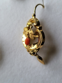 Biedermeier antieke streek oorbellen 1920 antiek goud 14 kr 3 cm lang.
