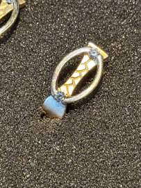 Bicoller  14 kr goude oorknoppen met zirkoon en klaphaken 3 gram 1.4 cm 0.8 cm