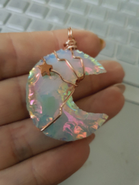 Wire wrapped Maan hanger Angel aura kwarts. (nr 6)