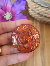 Orgonite chakra healing disk  Rode Jaspis/Bergkristal. Basis(wortel)chakra.( nr 30)