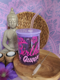 Gekleurde glazen mok met deksel en rietje 'Birthday Queen'