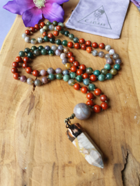 Edelstenen Mala 'happiness and balance' met Edelsteenhanger Mexicaanse / Crazy Lace Agaat punt