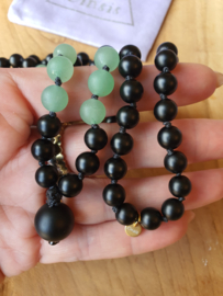 Edelstenen Mala Onyx met Groene Aventurijn (matte kralen)