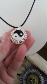 Yin Yang locket cage hanger zilver