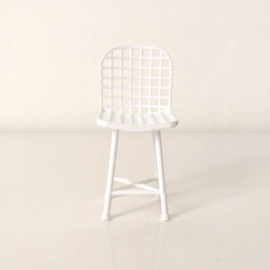 Barstool wire chair