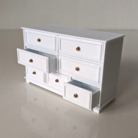 Dresser IV