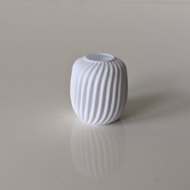 Vase (grooves)