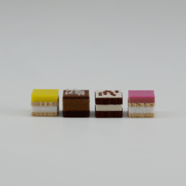 1/6 Square petit fours