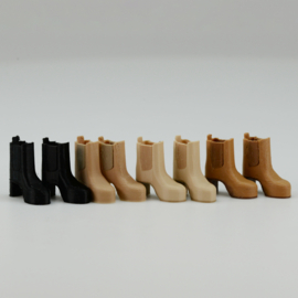 Boots with heel