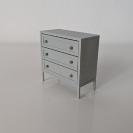 Dresser I