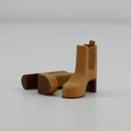 Boots with heel